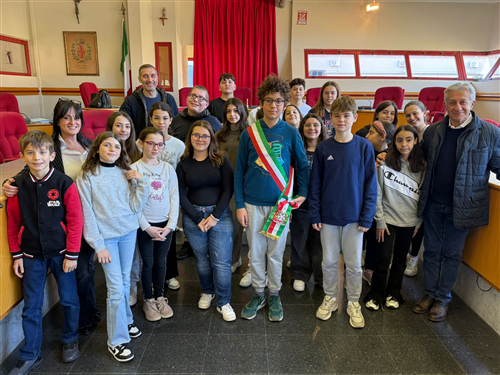 Riuniti i Consigli Comunali dei Ragazzi: eletti i sindaci e vicesindaci delle scuole primarie e secondarie di primo grado